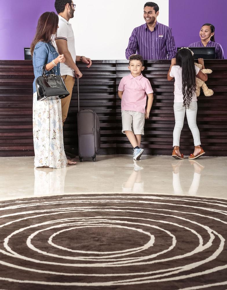 Premier Inn Doha Education City Umm al Qubur Экстерьер фото